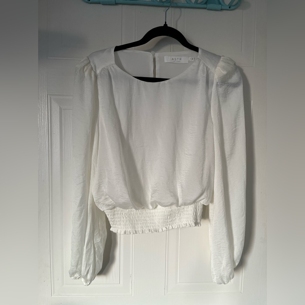 ASTR smocked satin top ivory white round neck long sleeve blouse size small